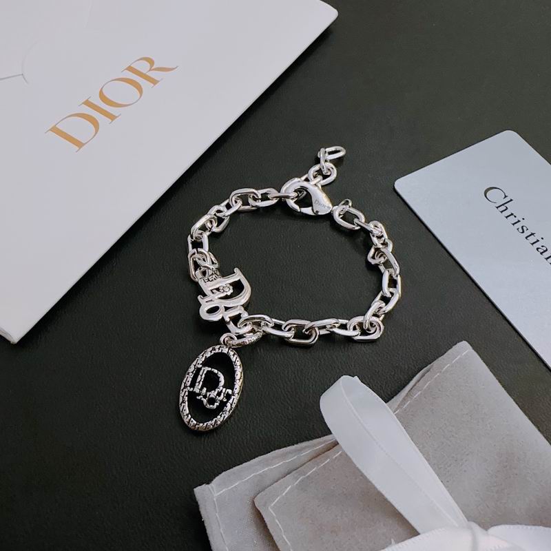 Dior Bracelet 04lyr104 (1)